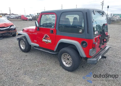 2002 Jeep Wrangler Se z USA, uszkodzony, nr VIN 1J4FA29P62P758125